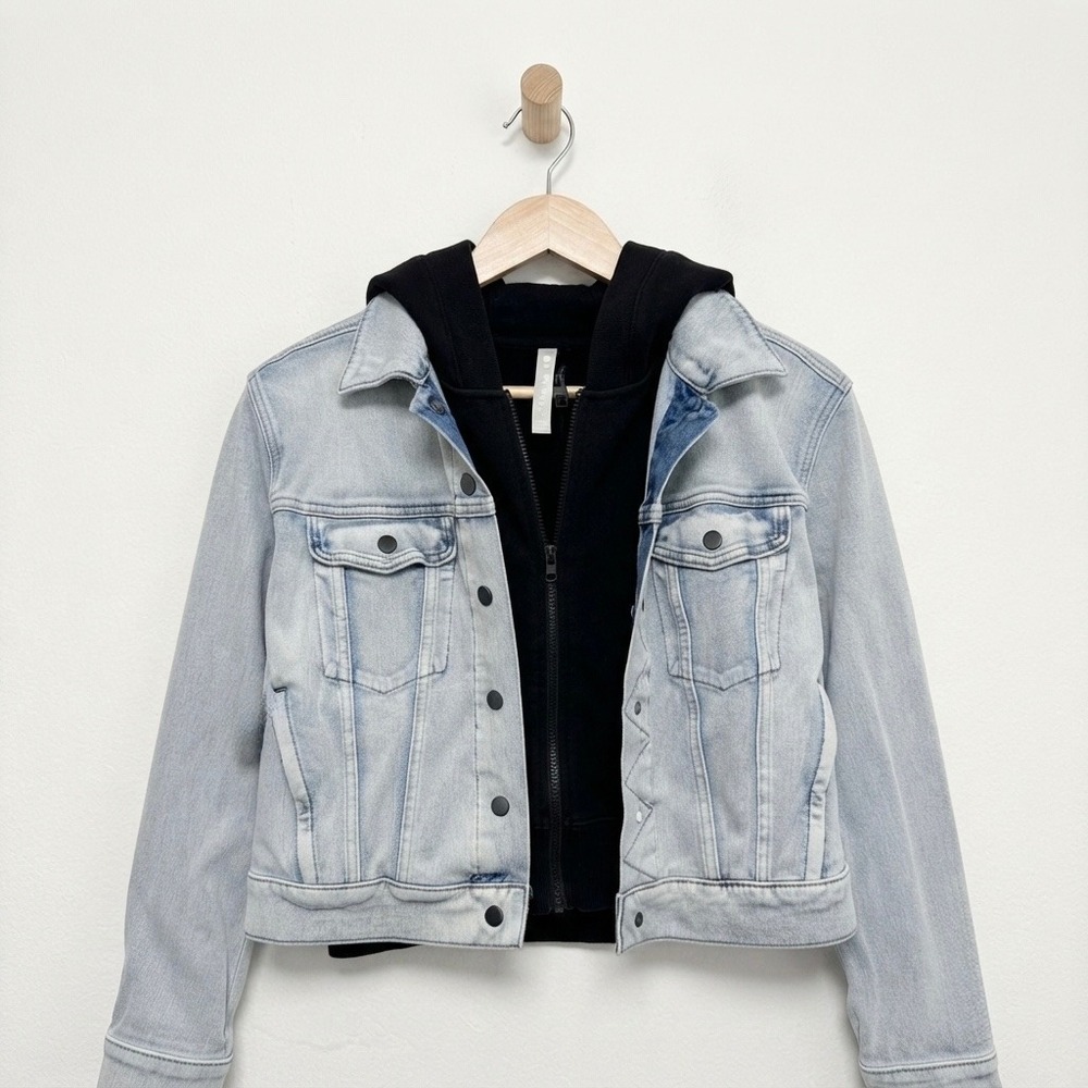 Athleta Double Time Denim Jacket 2 in 1 Removable Hoodie Gorpcore Size Small